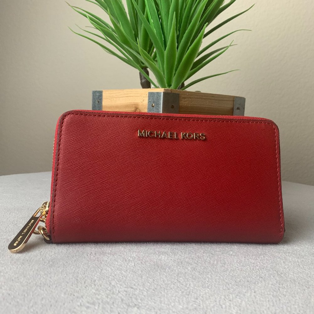 Michael Kors Jet Set Travel Flat MF LTH Phone Case